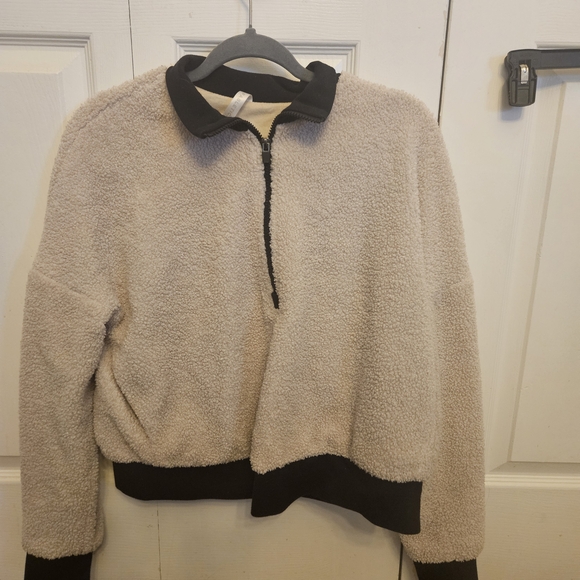 Fabletics Tops - Fabletics Cream Cropped Sherpa Half-Zip Pullover with Black Trim, Medium